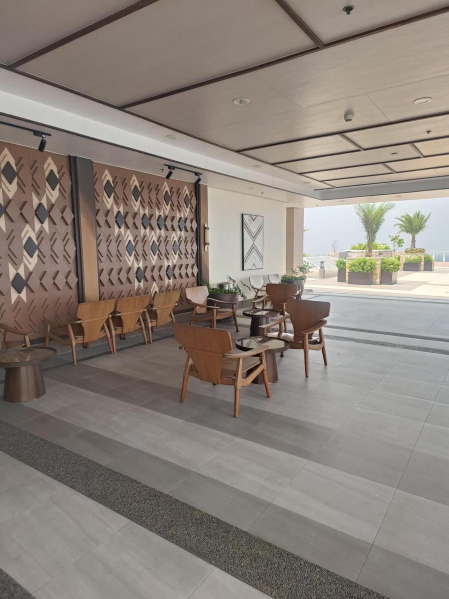 Aparthotel Infina Towers Ciudad Quezon Exterior foto